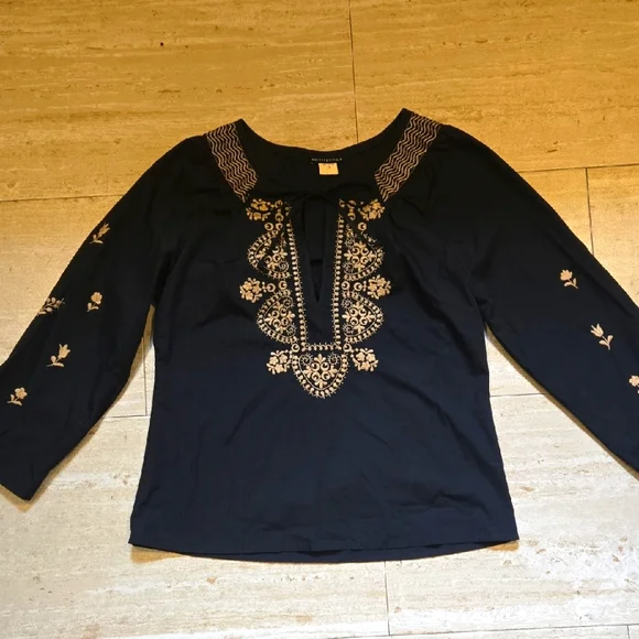Anthropologie Stylish Embroidered Black Blouse - Picture 1 of 9